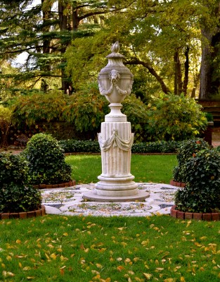 Dumbarton Oaks, taken last fall Dumbarton_Oaks_Fall